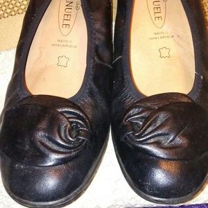 Emanuele flat
